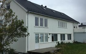 Lofoten Bed & Breakfast Reine - Rooms & Apartments