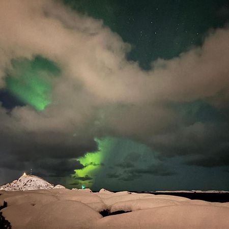 Lofoten Bed & Breakfast Reine - Rooms & Apartments Esterno foto
