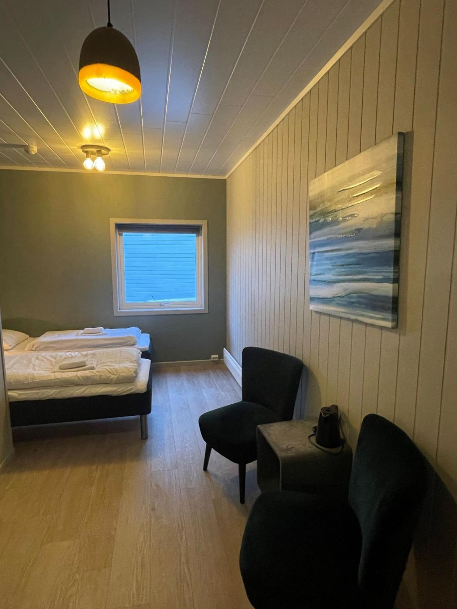 Lofoten Bed & Breakfast Reine - Rooms & Apartments Esterno foto