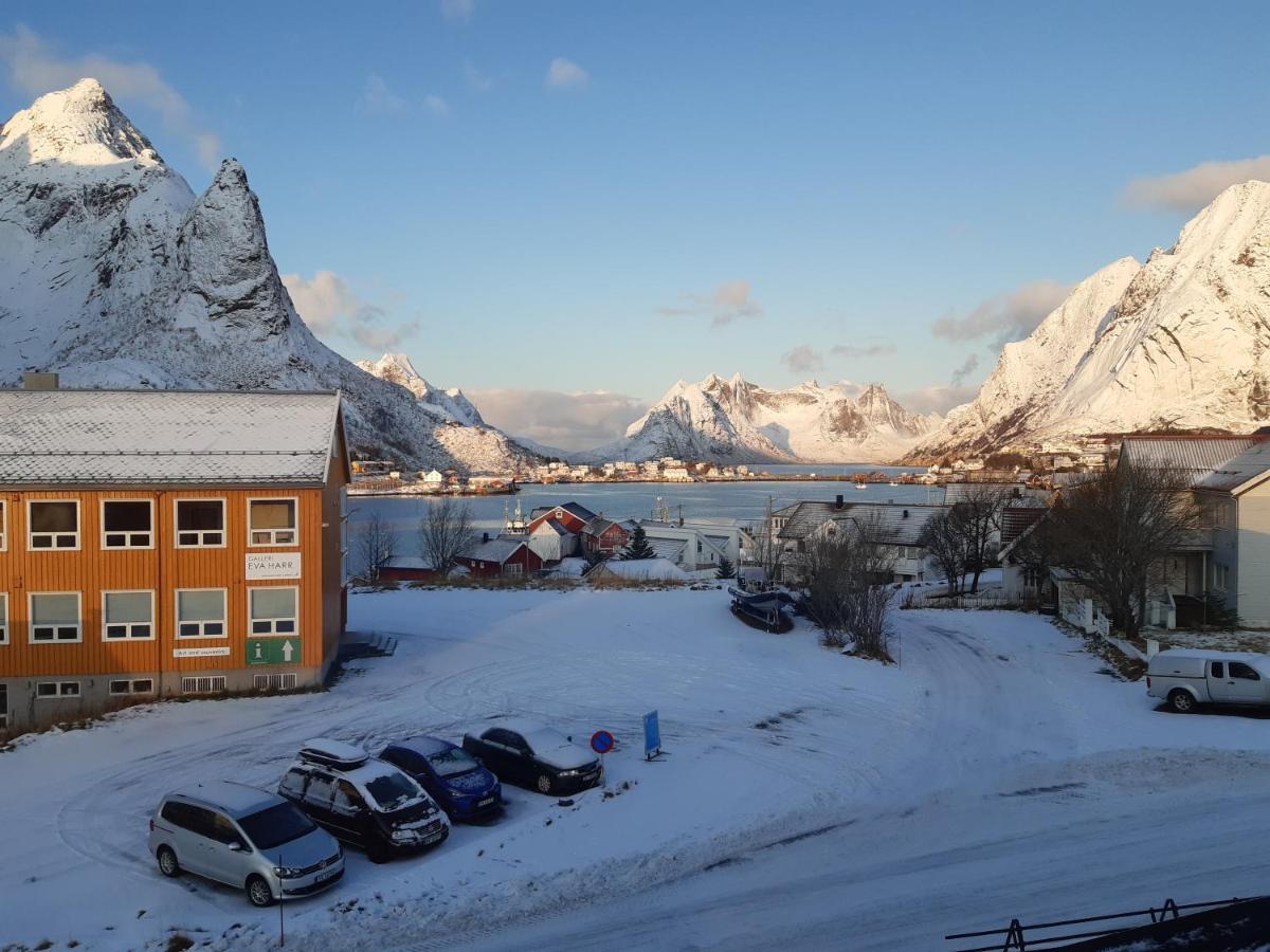 Lofoten Bed & Breakfast Reine - Rooms & Apartments Esterno foto